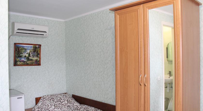 Гостиница on Metallistov Евпатория-37