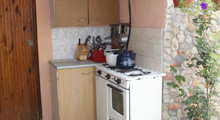 Гостиница on Metallistov Евпатория-18